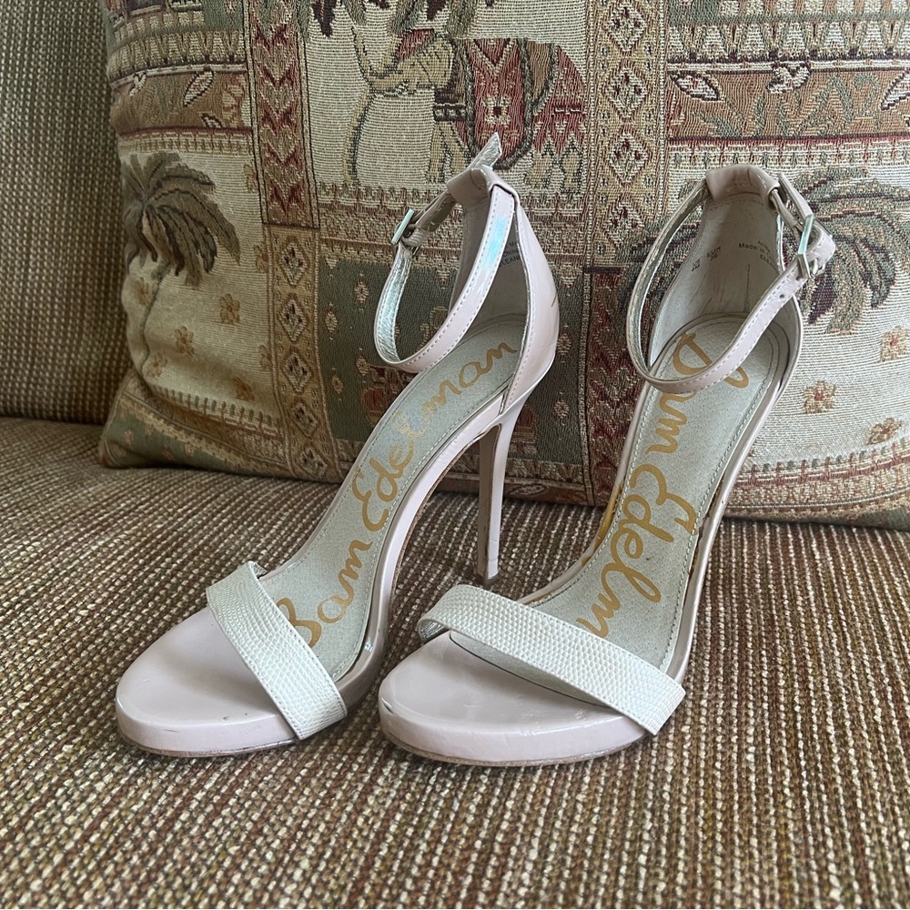 ✅Sam Edelman - Cream/Tan Patent Eleanor Ankle Strap Heels!
